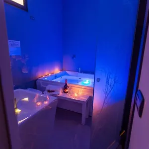 Etnea 208 Luxury Jacuzzi Catánia